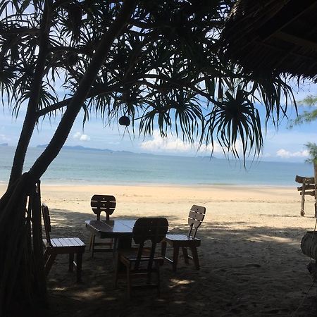 Cocobar&Bungalow'Kohjum Hotel Koh Jum Eksteriør billede