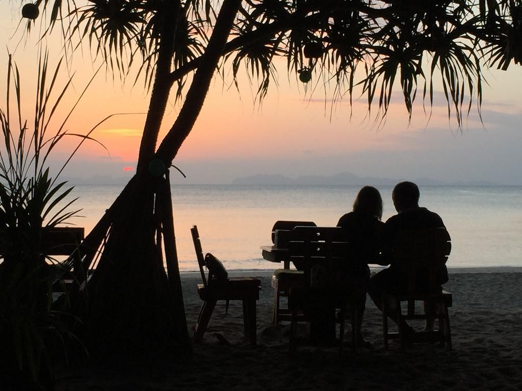 Cocobar&Bungalow'Kohjum Hotel Koh Jum Eksteriør billede