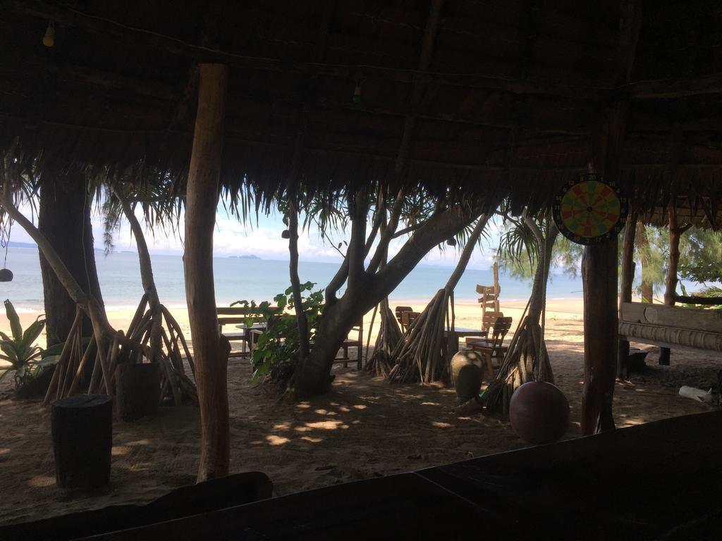 Cocobar&Bungalow'Kohjum Hotel Koh Jum Eksteriør billede