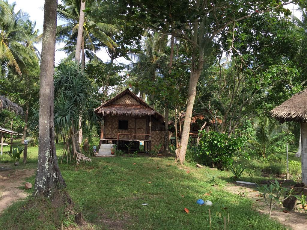 Cocobar&Bungalow'Kohjum Hotel Koh Jum Eksteriør billede