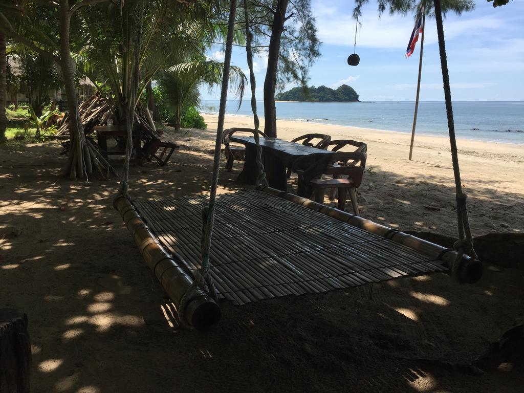 Cocobar&Bungalow'Kohjum Hotel Koh Jum Eksteriør billede