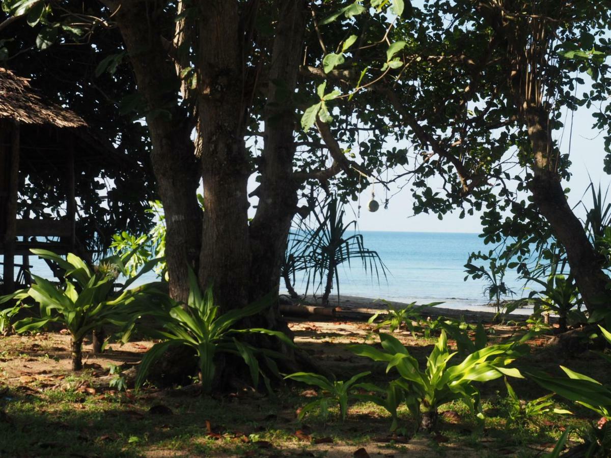 Cocobar&Bungalow'Kohjum Hotel Koh Jum Eksteriør billede